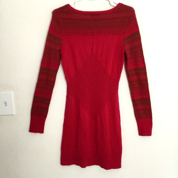 Patagonia Raspberry Red Rios Secret Lamb's Wool Dress S - Picture 2 of 9